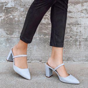 Lulus Maryna Blue Suede Pointed-Toe Mules Size 6.5